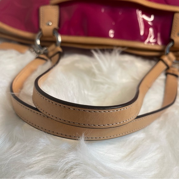 Coach Signature Stripe Embossed Patent Pocket Tote in Pink - Picture 10 of 12